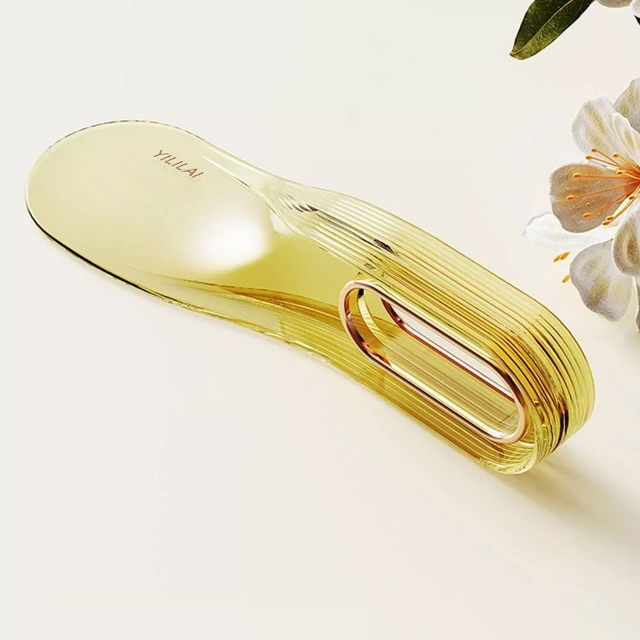 Mattress Lifter for Bed with Lip, Bed Making Tool
